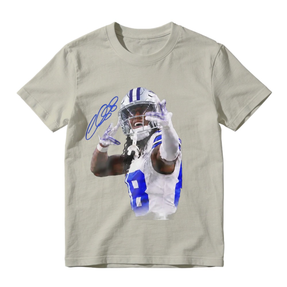 Number 88 Football Athlete Portrait Signature Graphic T-Shirt, Sports Fan White Oversized Casual Streetwear Short Sleeve Tee