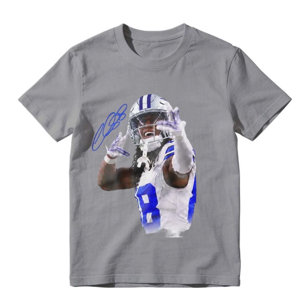 Number 88 Football Athlete Portrait Signature Graphic T-Shirt, Sports Fan White Oversized Casual Streetwear Short Sleeve Tee