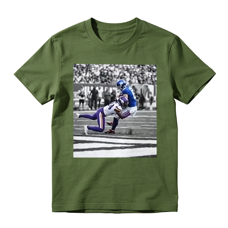Retro Football Game Snapshot Graphic Tee, Sports Fan Casual Short Sleeve T‑Shirt