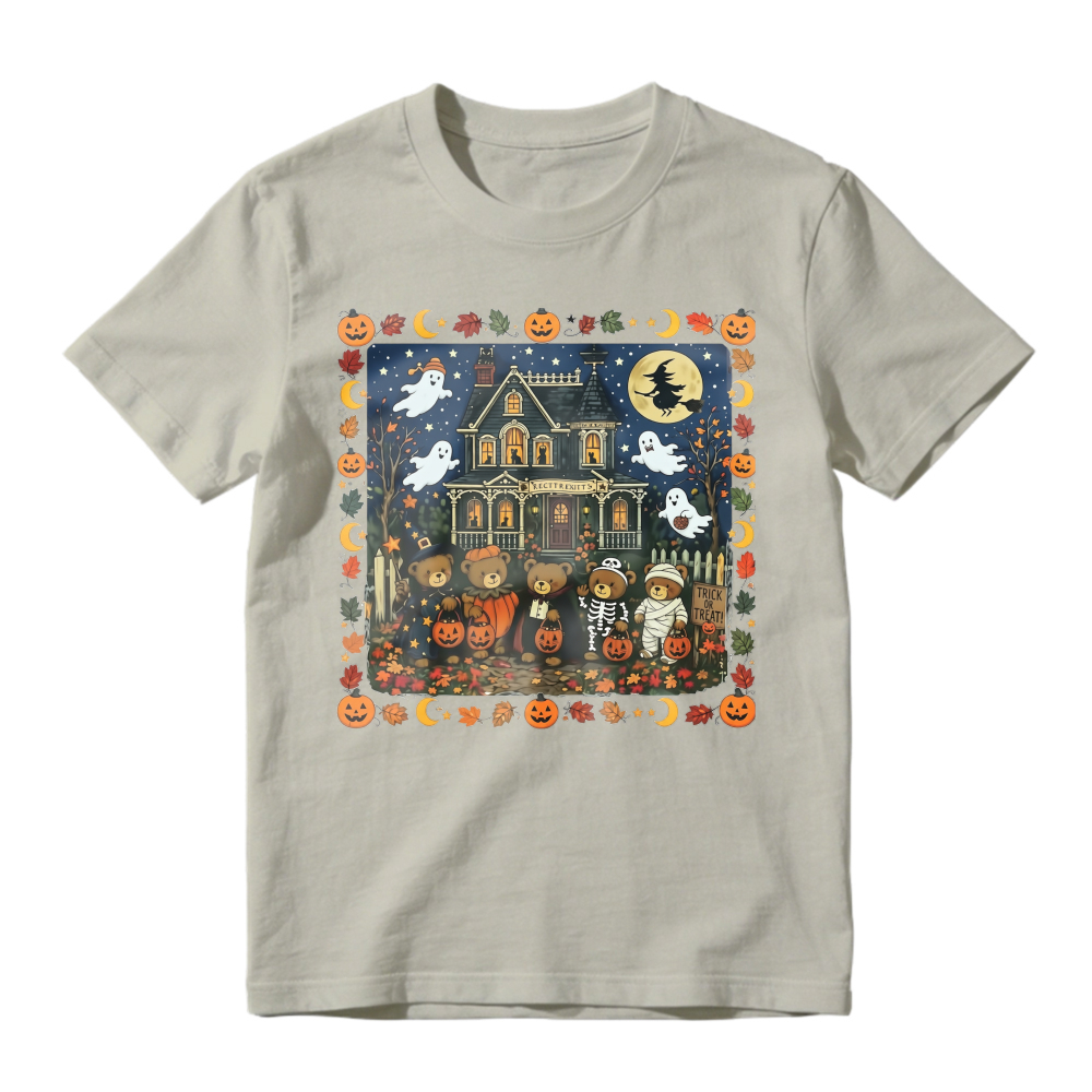 Halloween Haunted House With Ghosts Pumpkins And Kids In Costumes Unisex Classic T Shirt