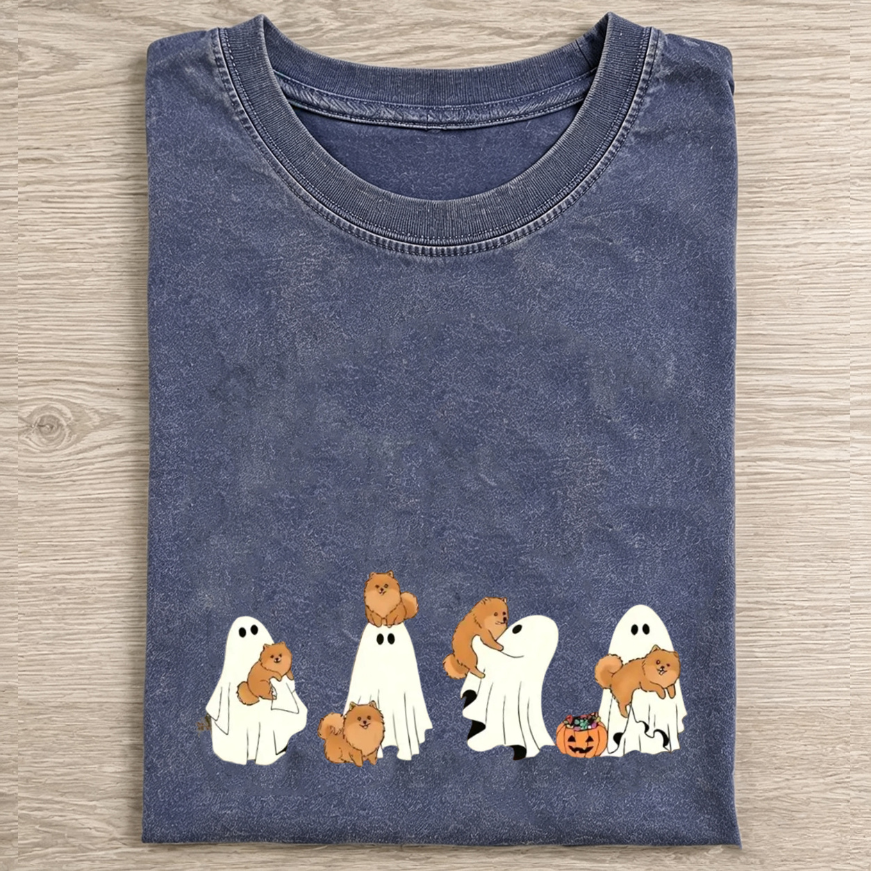 Sweet Pomeranian Puppies With Ghost Pumpkin Halloween Design Washed T‑Shirt