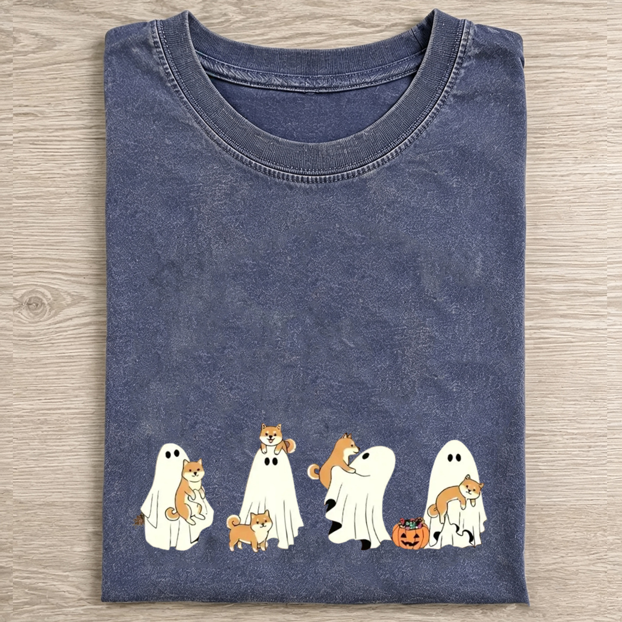 Cheerful Shiba Inu Puppies With Ghost Pumpkin Halloween Design Washed T‑Shirt