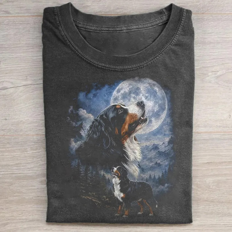 Bernese Mountain Howling Moon Graphic T-shirt