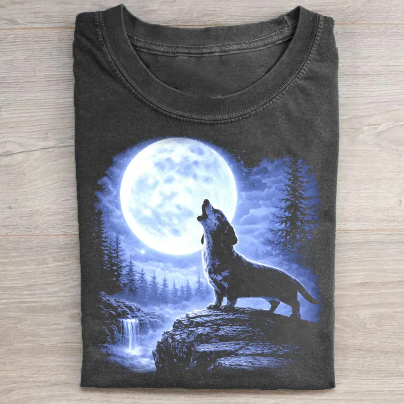 Dachshund Howling Moon T-shirt