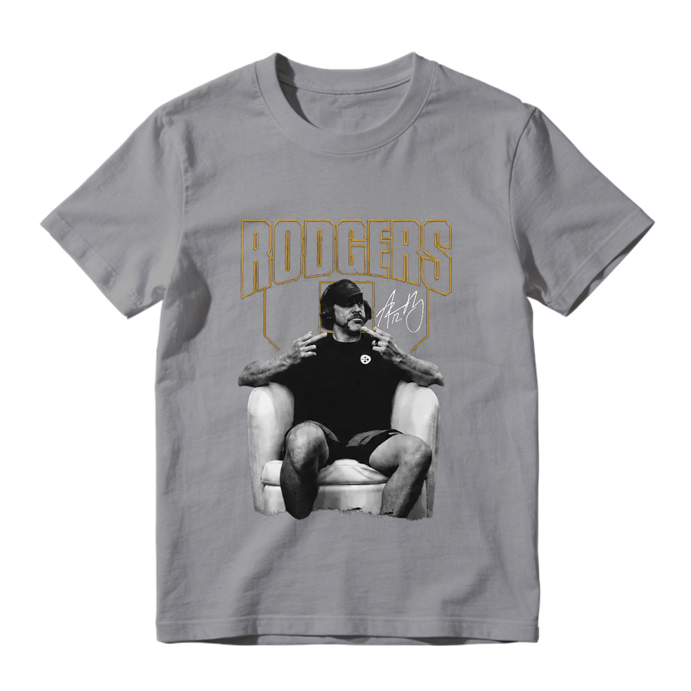 Aaron Rodgers Double Finger Chair Meme T-Shirt