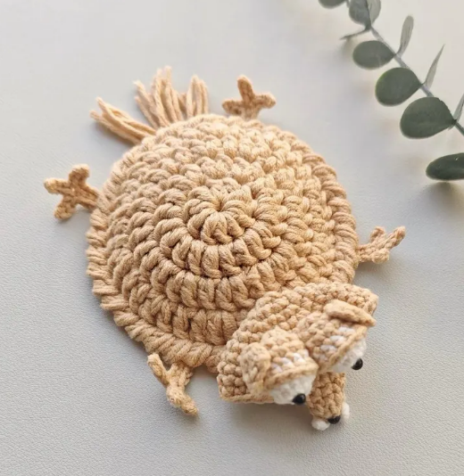 Handmade Crochet Animal Cup Mat – Cute Knitted Snail & Crocodile Table Decor, Cozy Home Gift