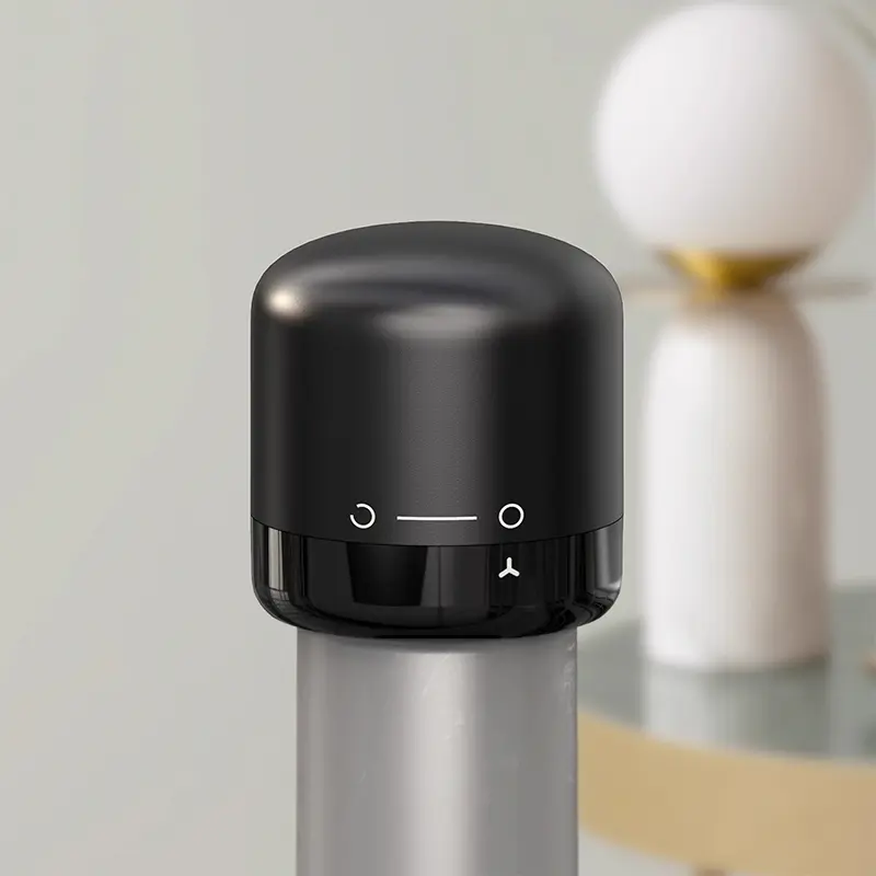 Vacuum wine stopper.Champagne and wine, red wine and liquor, sealing device with built-in vacuum function, leakproof and reusable wine stopper with vent