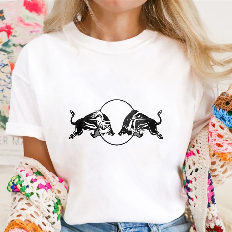 Bull And Bear Symbol Unisex Classic T-shirt