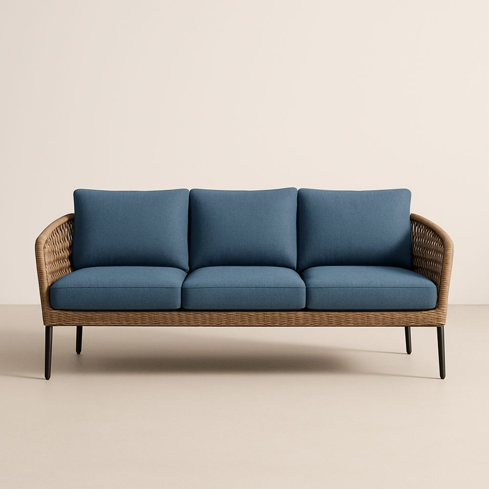 Kerti 3 személyes kanapé fonott műanyag keret kék párnákkal