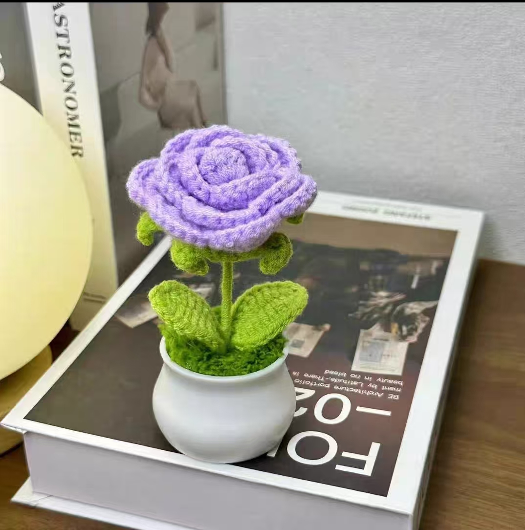 Hand-knitted & crocheted yarn flowers, home decorations, birthday gifts