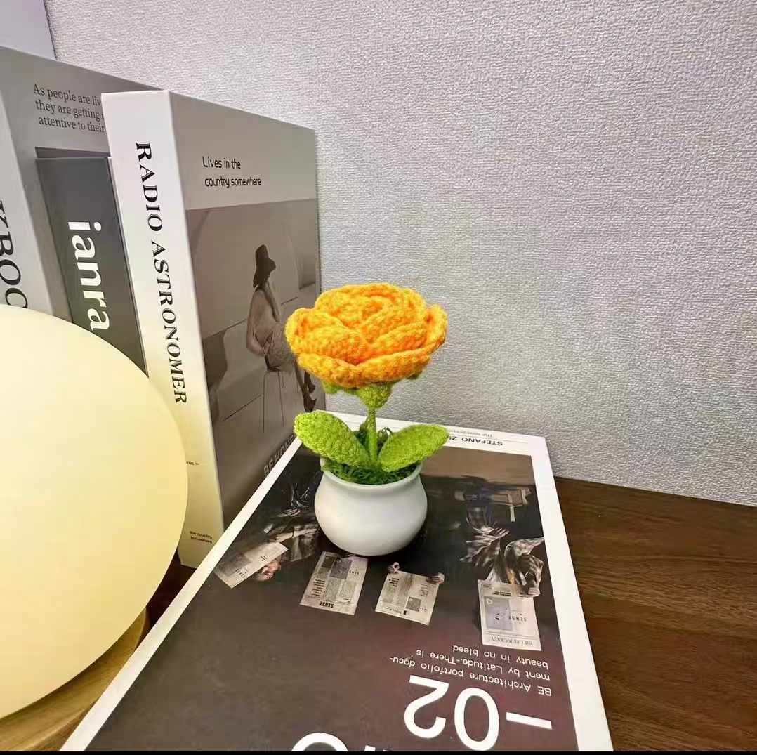 Hand-knitted & crocheted yarn flowers, home decorations, birthday gifts