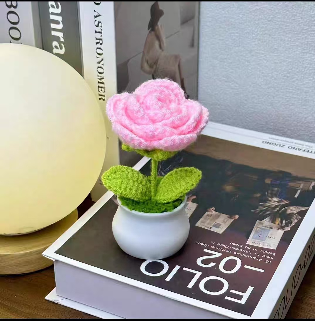 Hand-knitted & crocheted yarn flowers, home decorations, birthday gifts