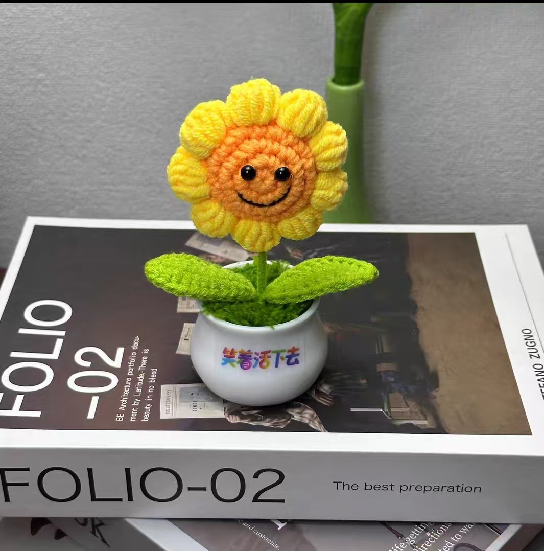 Hand-knitted & crocheted yarn flowers, home decorations, birthday gifts