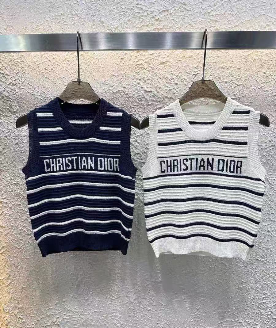 DD25SS Vest Striped Knit