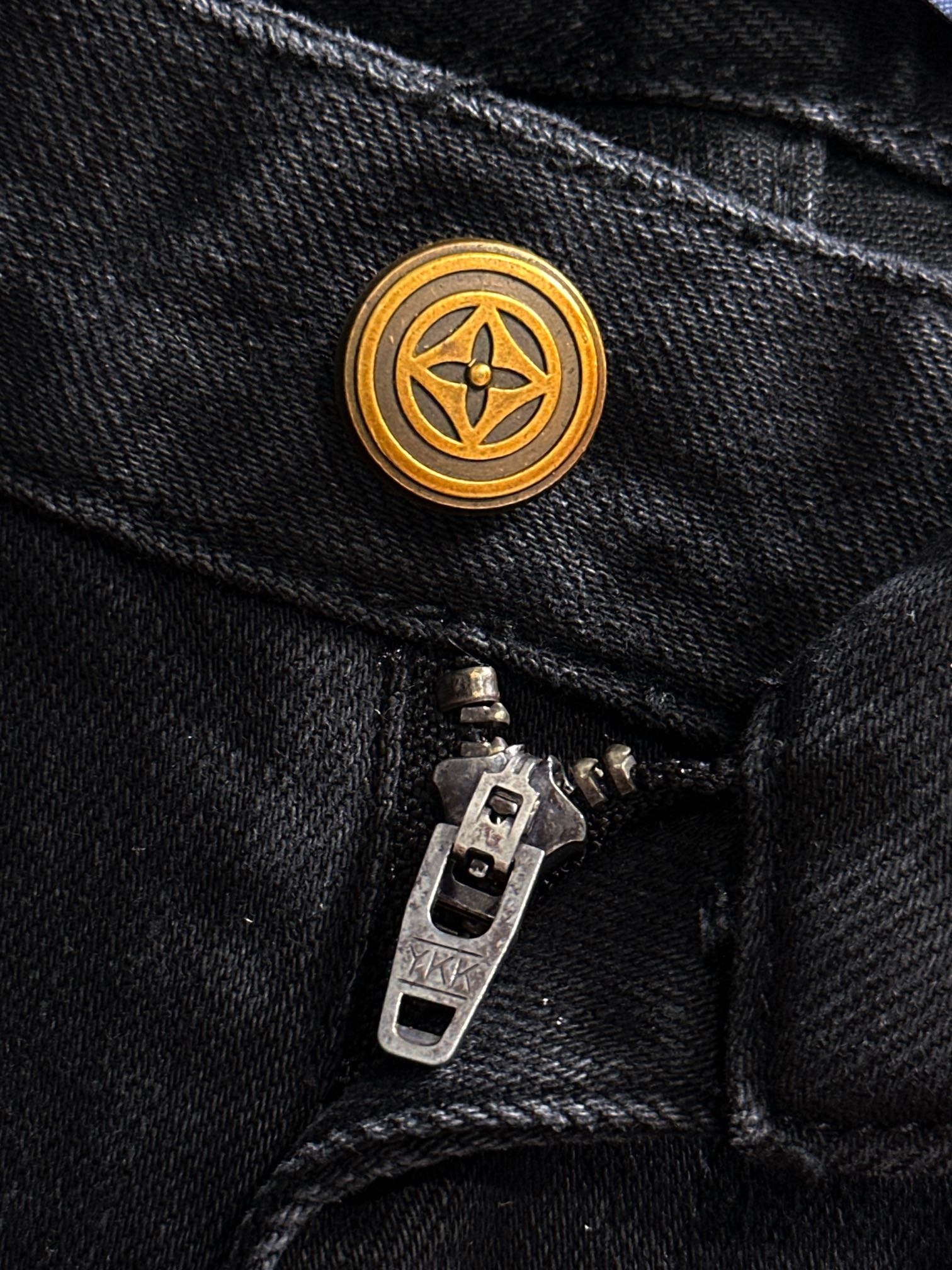 1V denim jeans