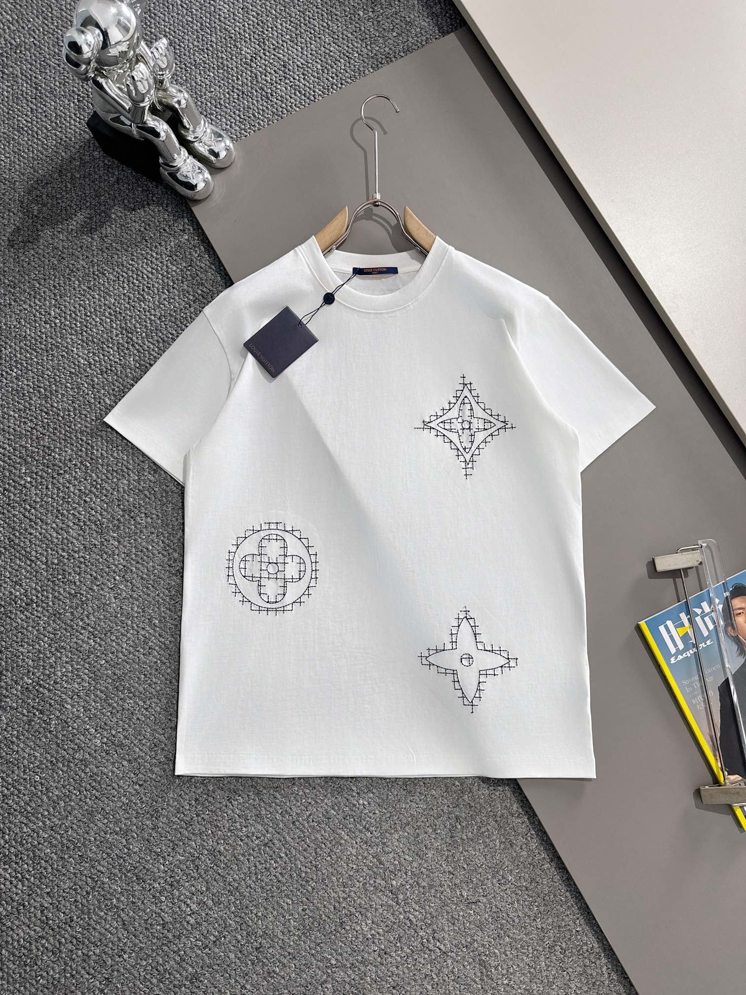 1V short-sleeved shirt