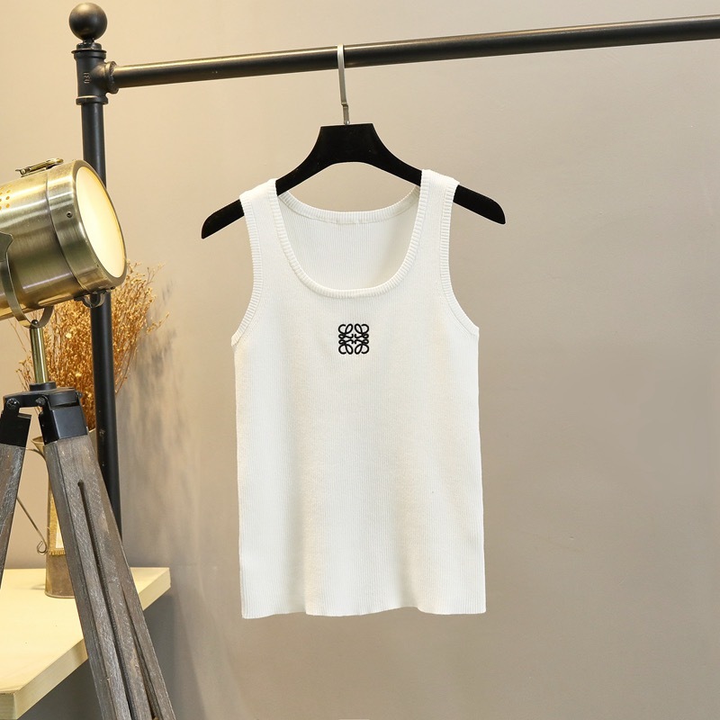LEW Small embroidered vest
