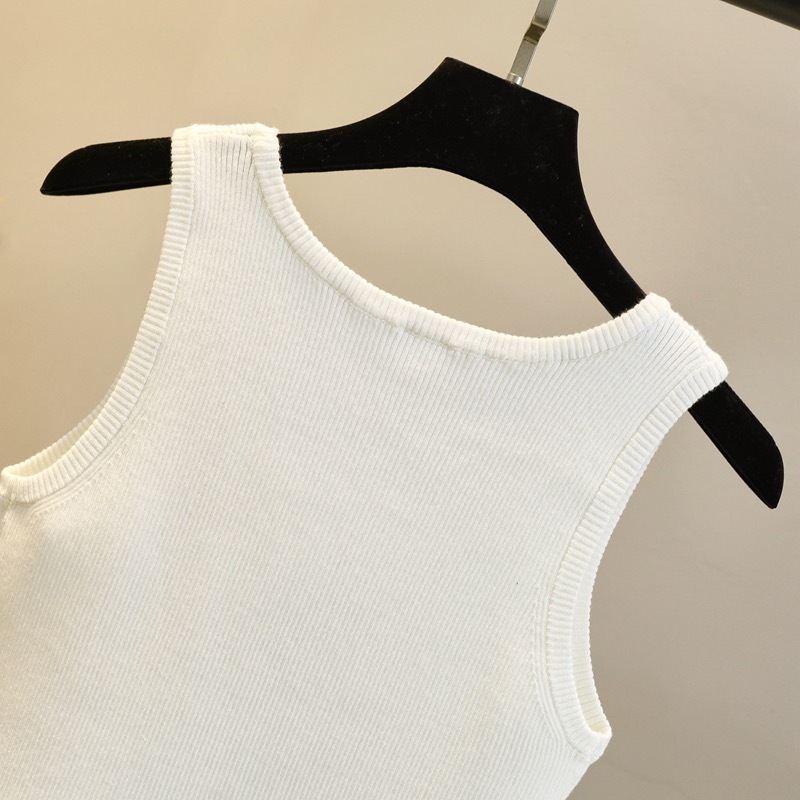 LEW Small embroidered vest