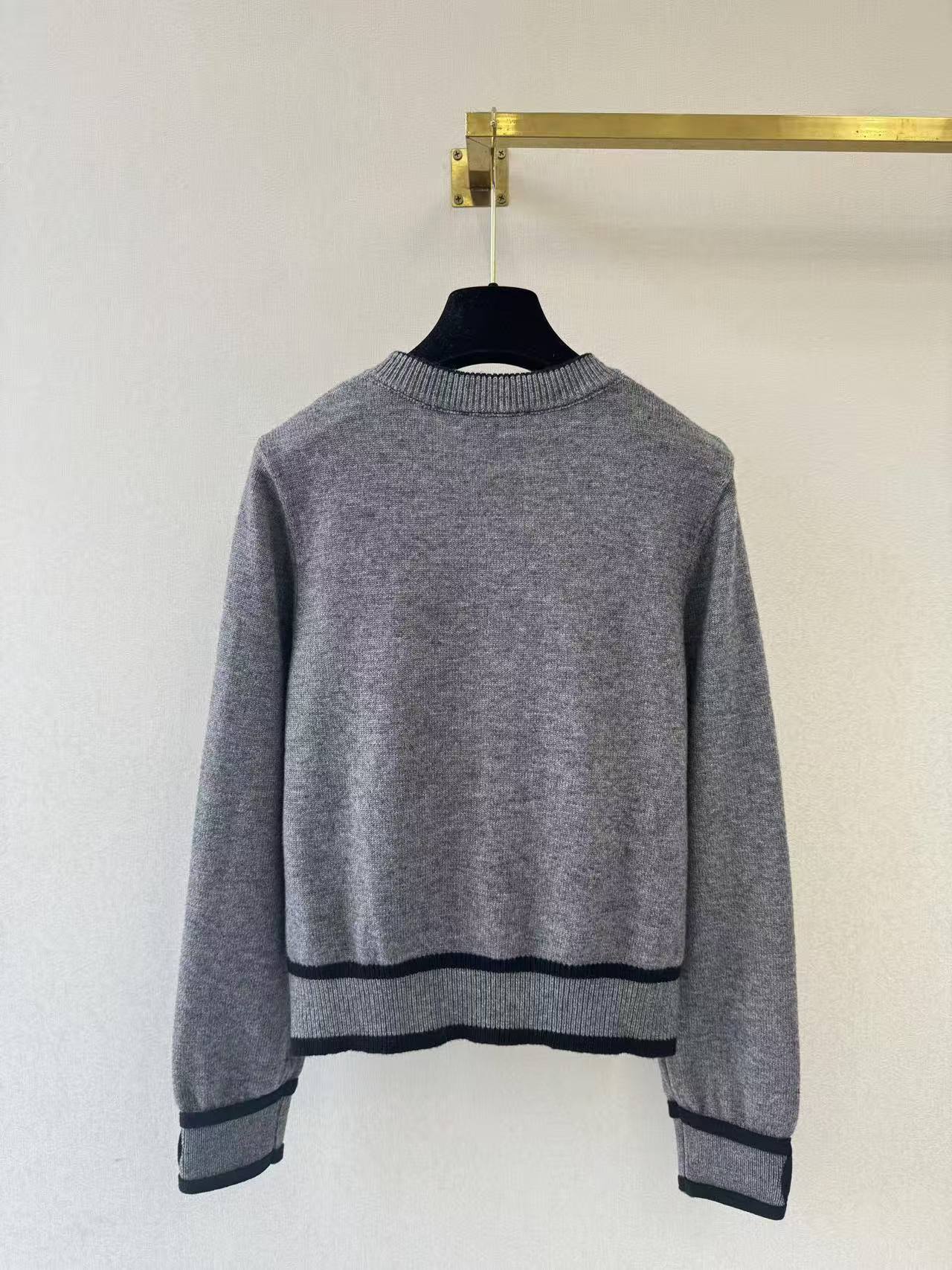 CC 2026SS Black apricot grey three-color cuff logo knitted cardigan
