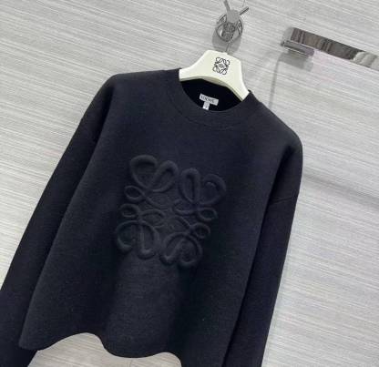 LEW Black and white two-color embossed sweater