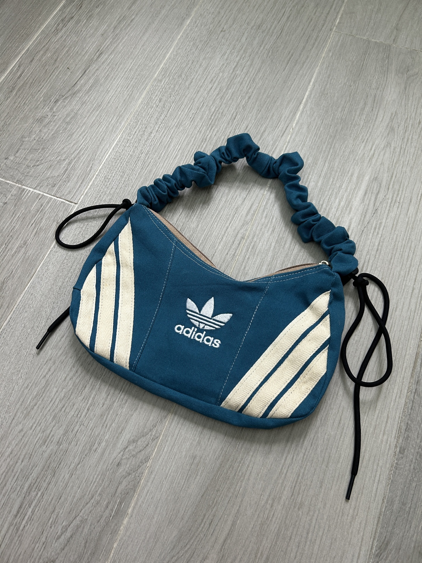 A的Shoulder Bag