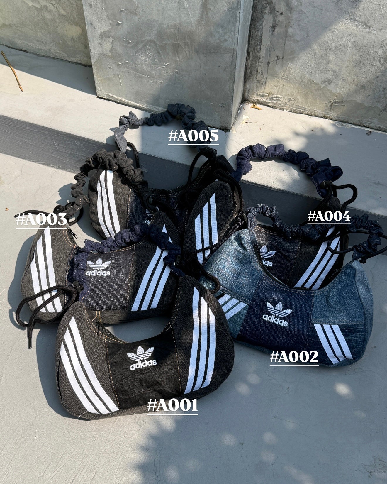 Ad Shoulder Bag 