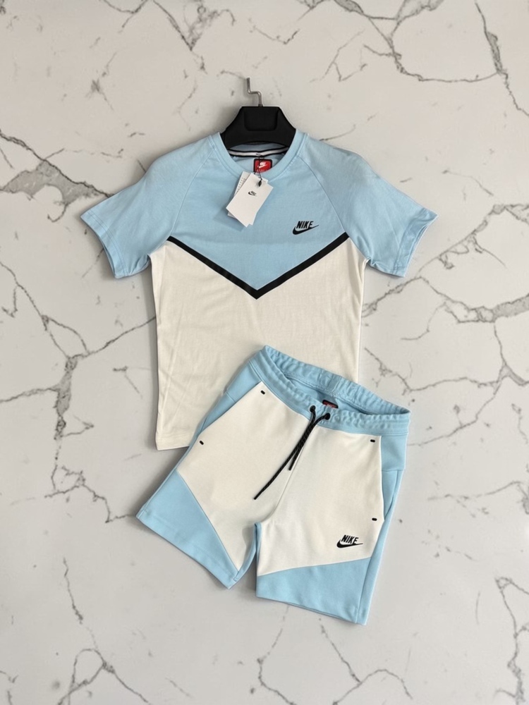 NK Tech Fleece Shorts Set