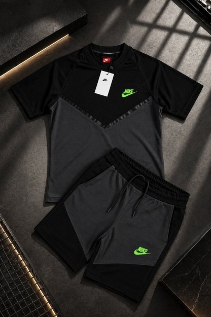 NK Tech Fleece Shorts Set