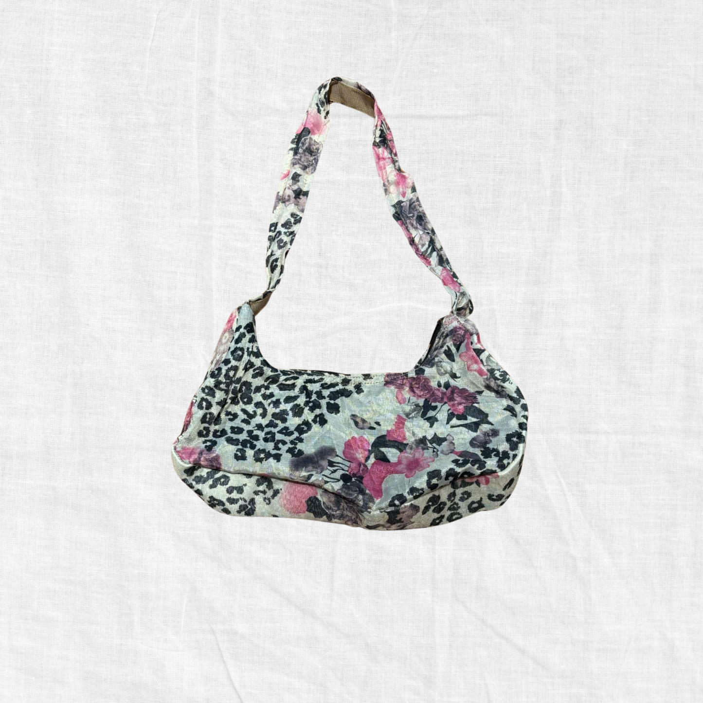 Leopard print tote bag