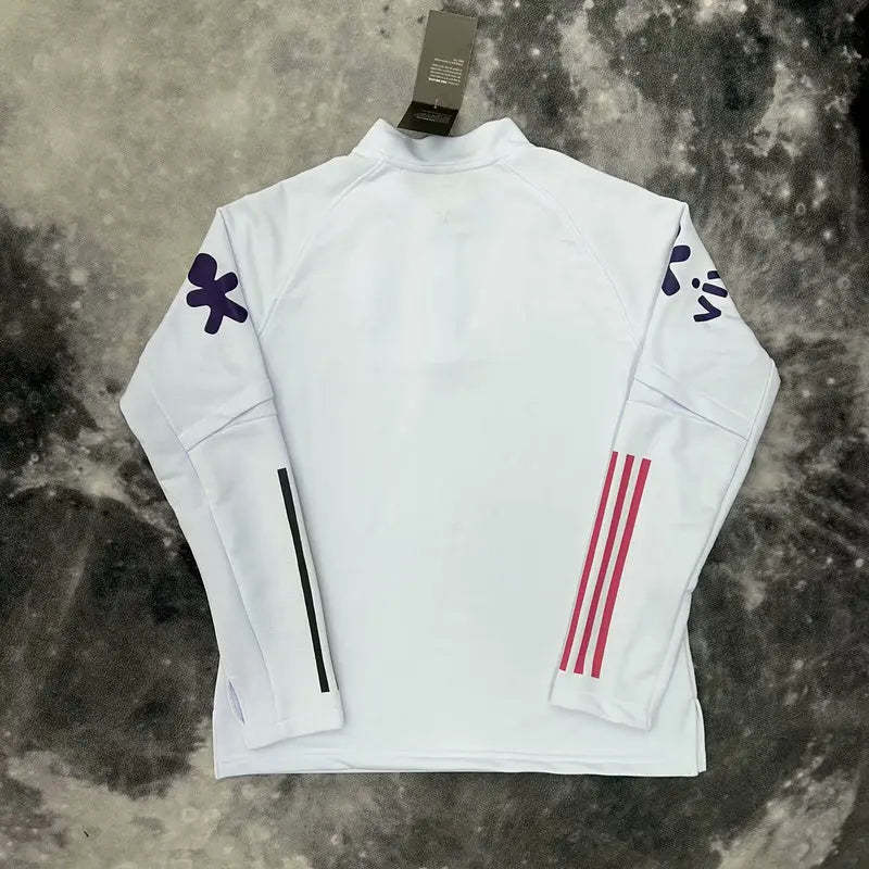 Brazilian zip-up sweater