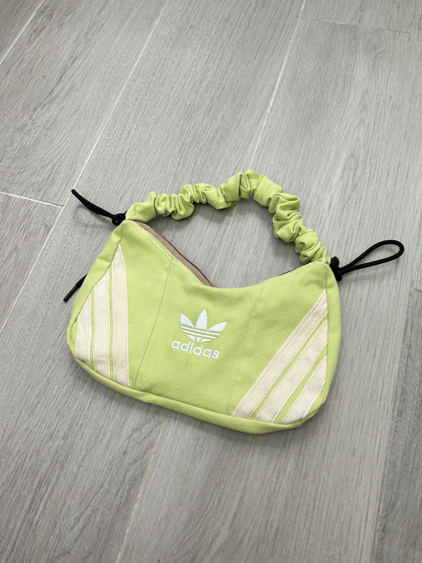 A的Shoulder Bag