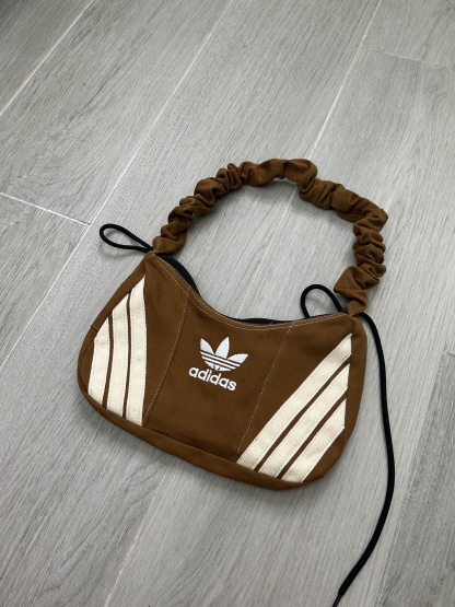 A的Shoulder Bag