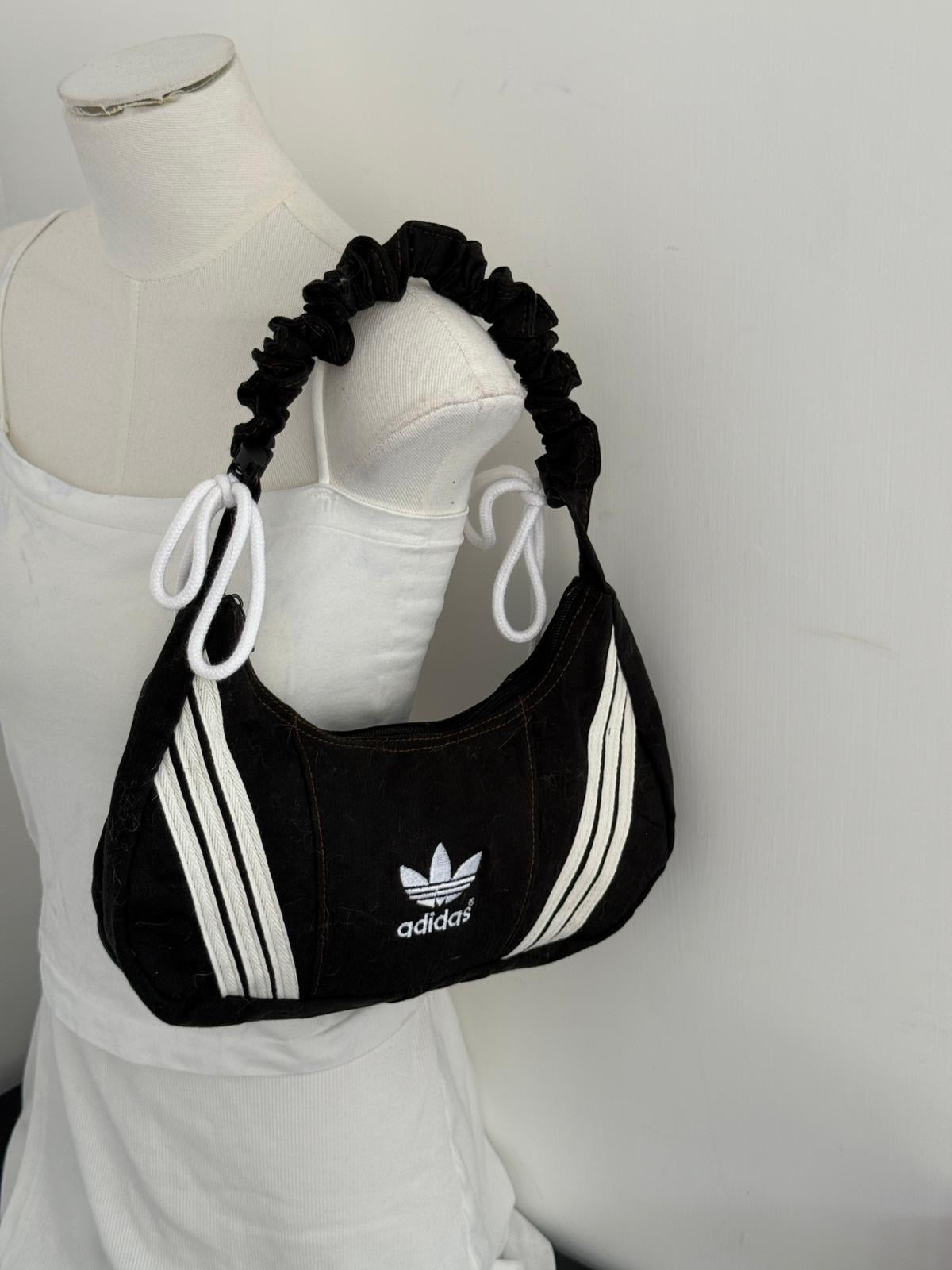 Ad Shoulder Bag 