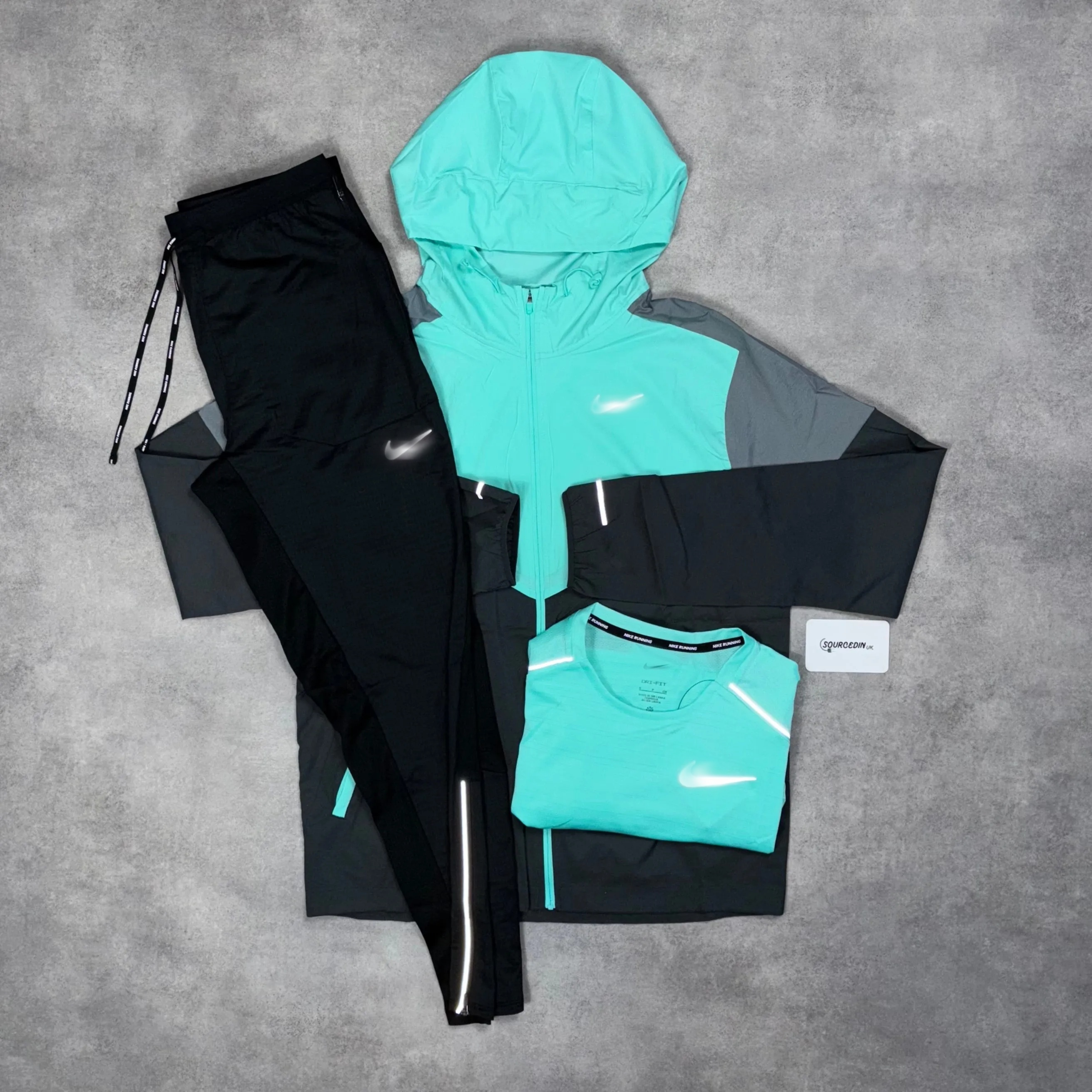 Nk Uv Windrunner Jacket 3-Piece 7” Challenger Short Set