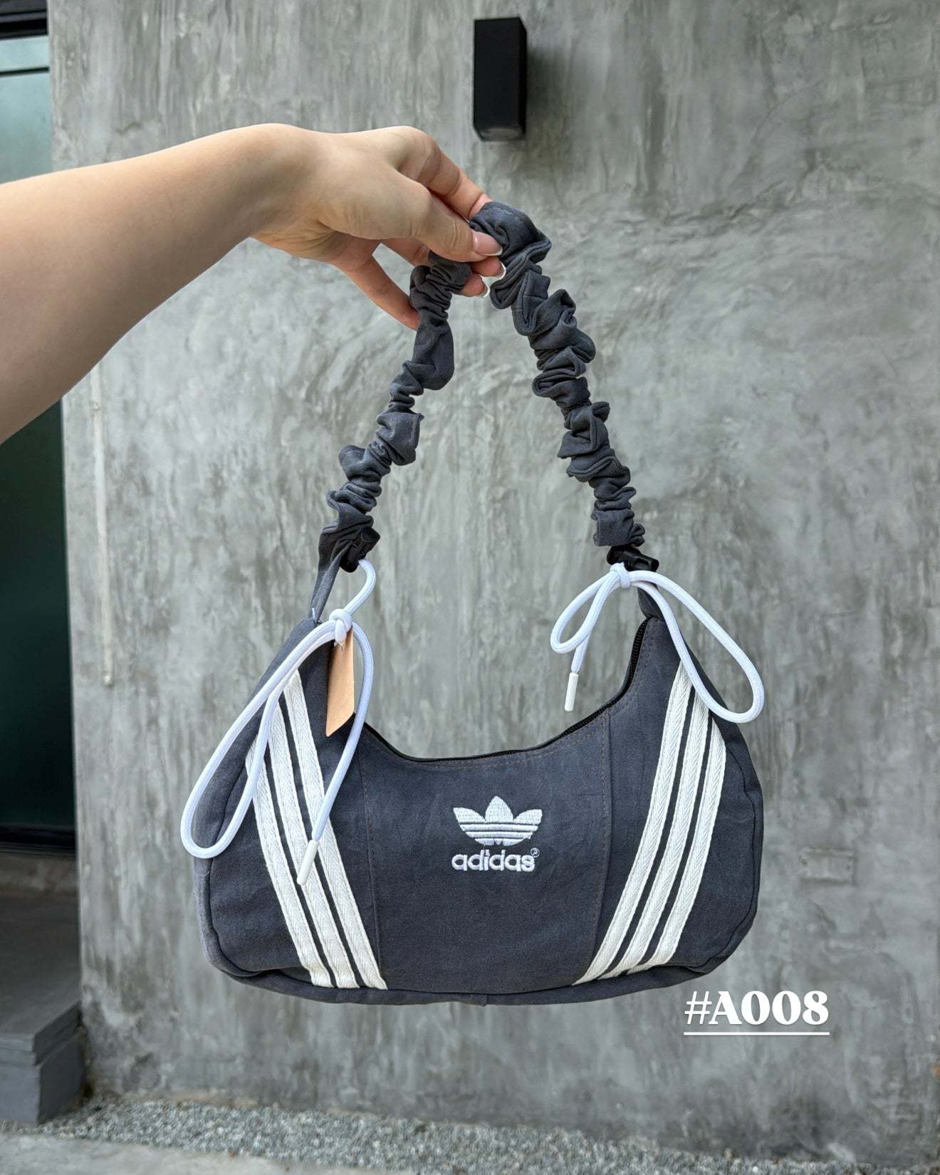 Ad Shoulder Bag 