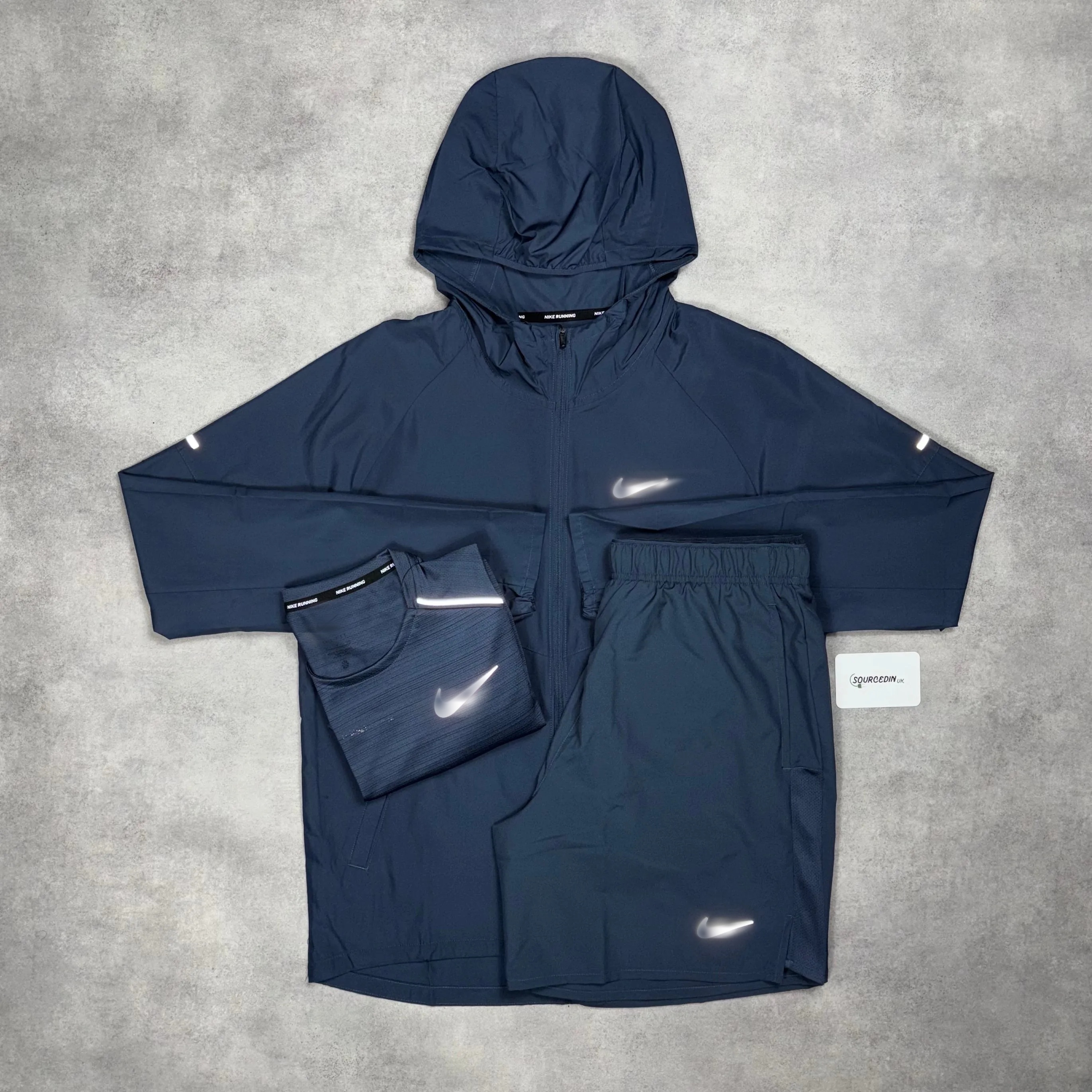 Nk Uv Windrunner Jacket 3-Piece 7” Challenger Short Set