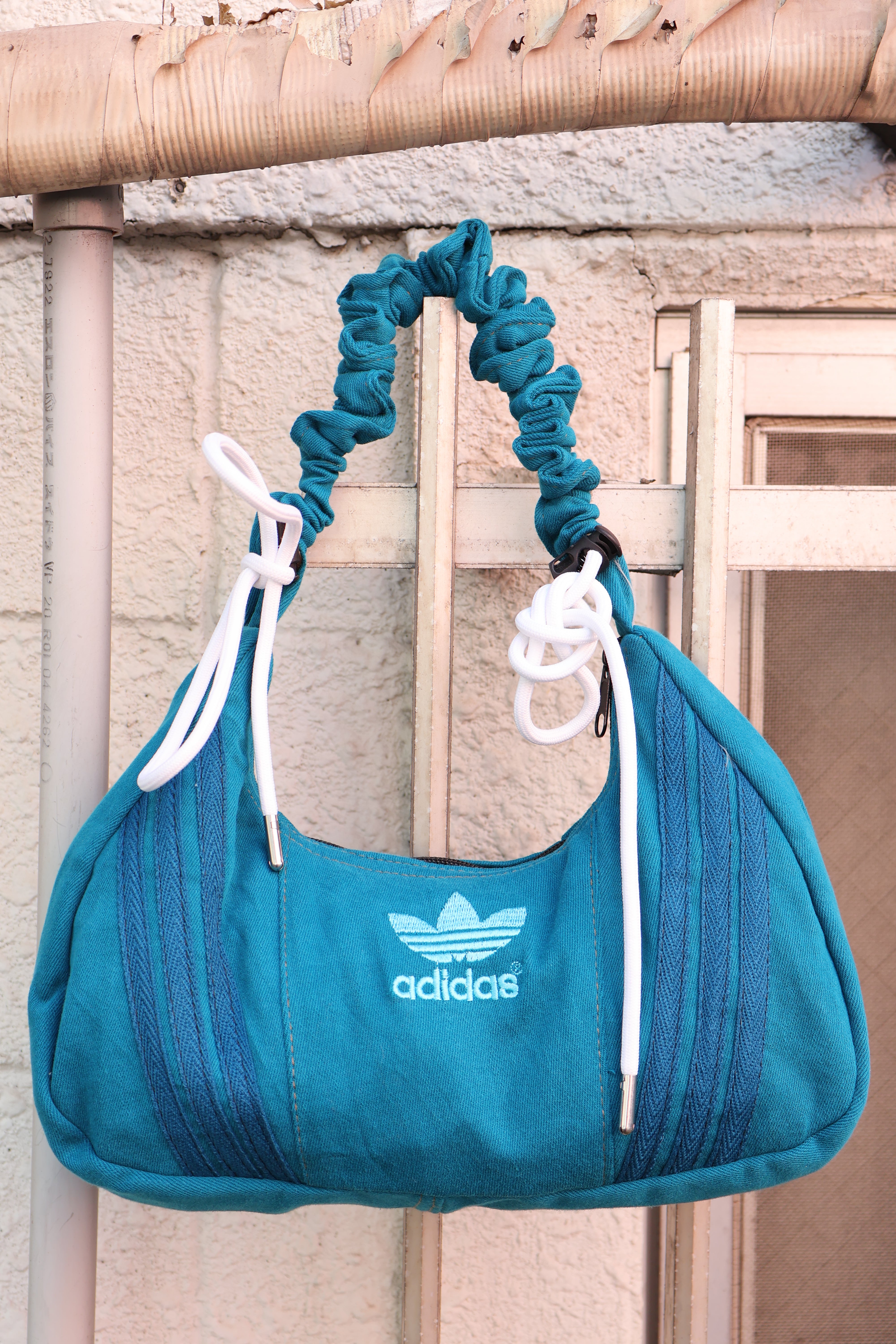 Ad Shoulder Bag 