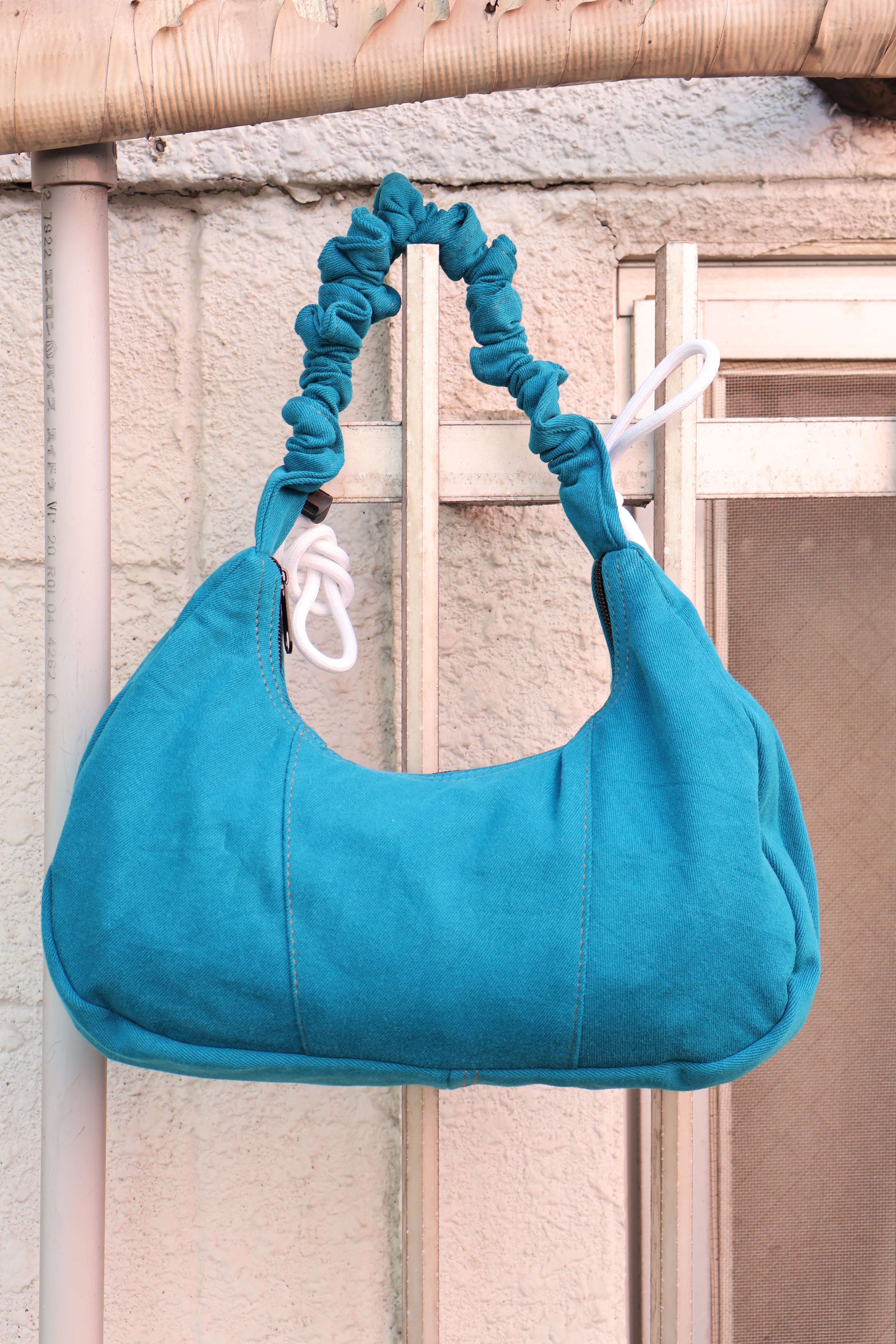 Ad Shoulder Bag 