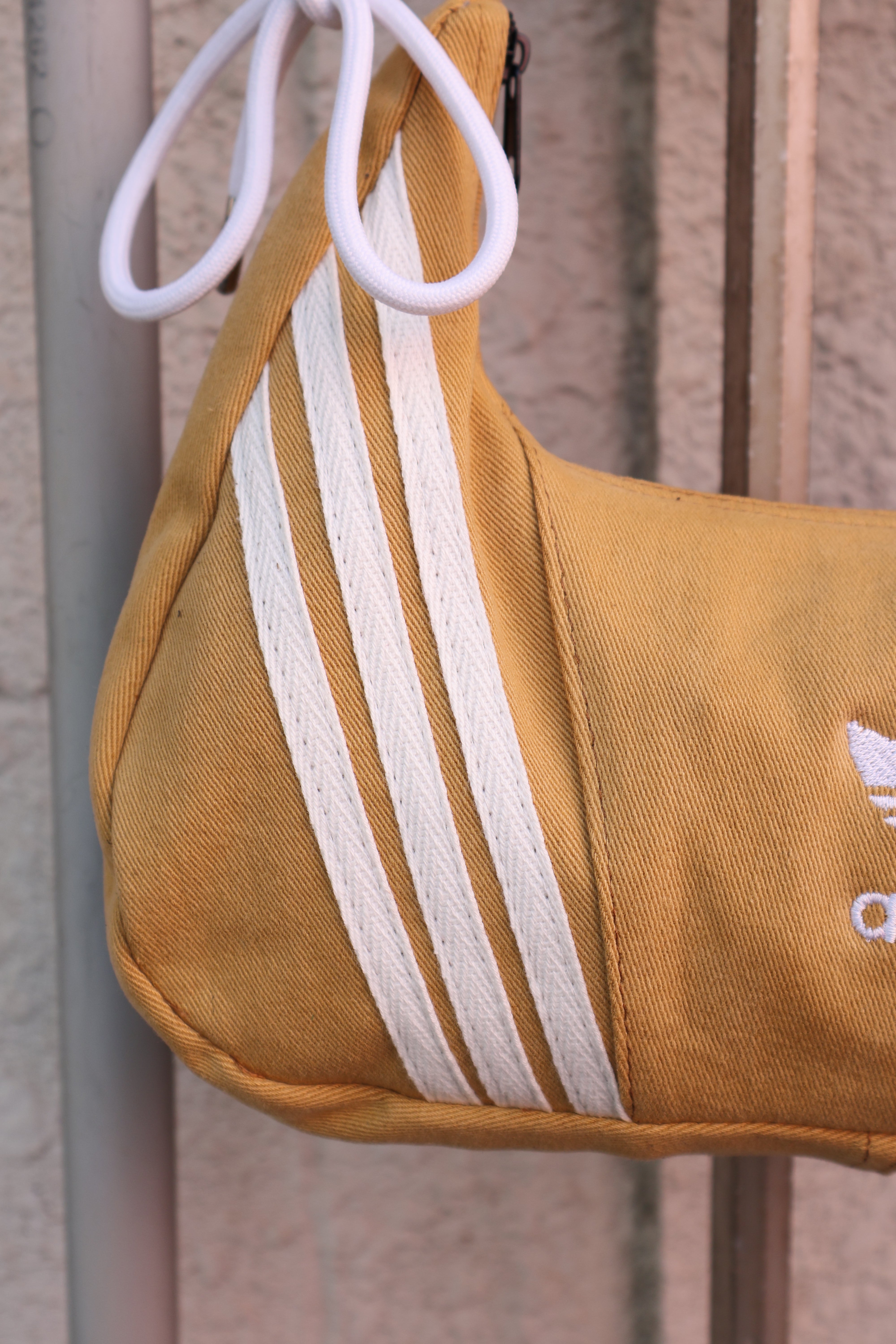 Ad Shoulder Bag 