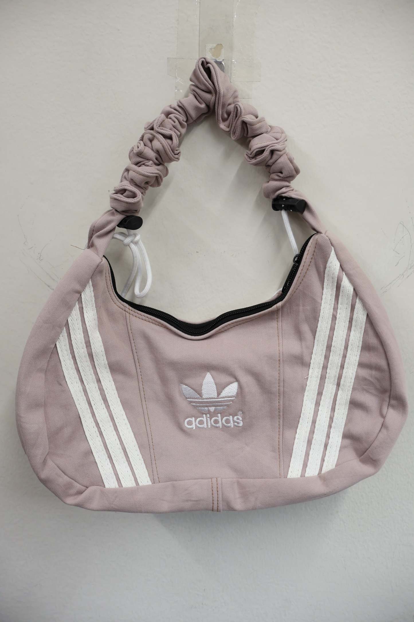 Ad Shoulder Bag