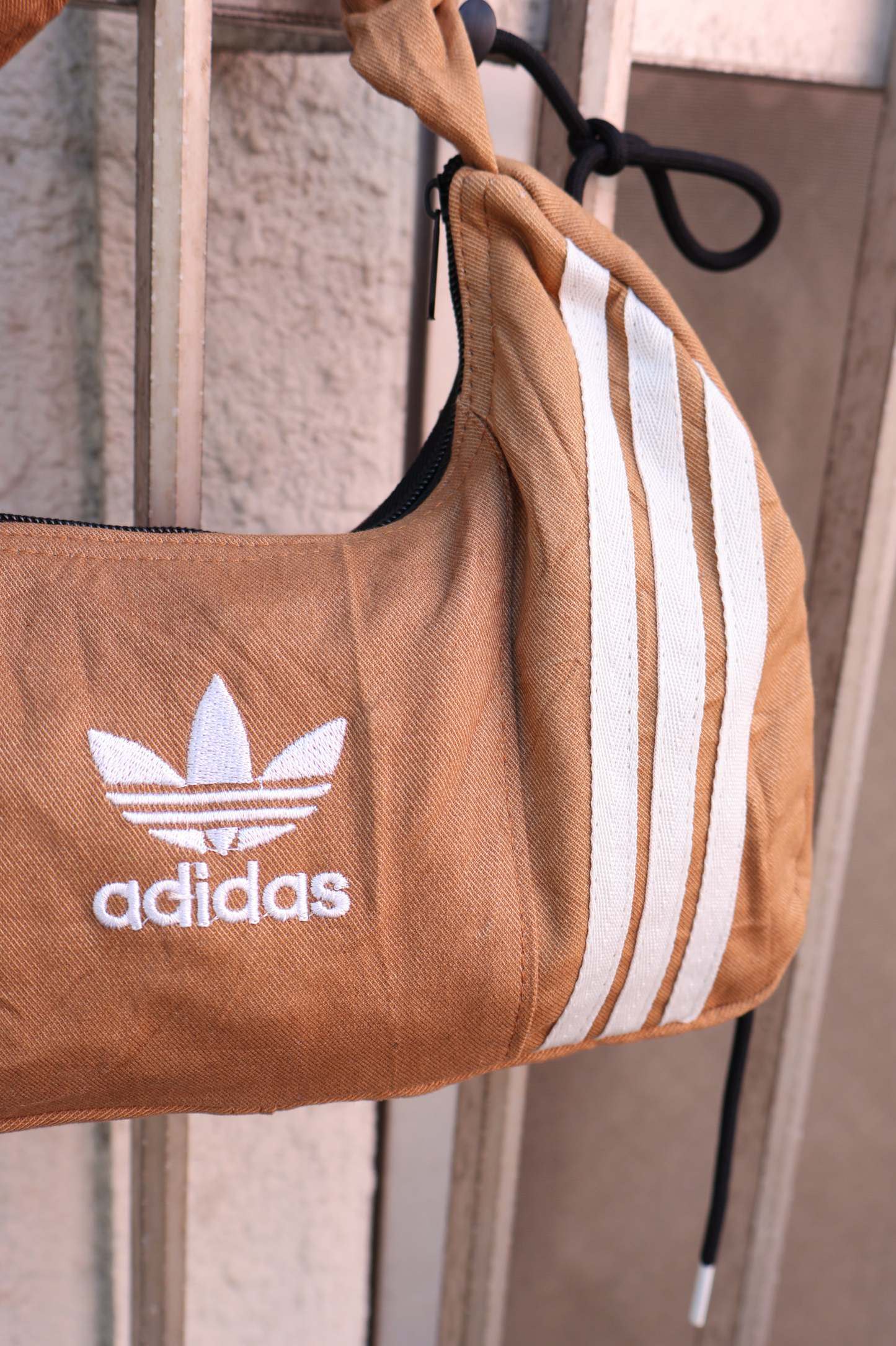 Ad Shoulder Bag 