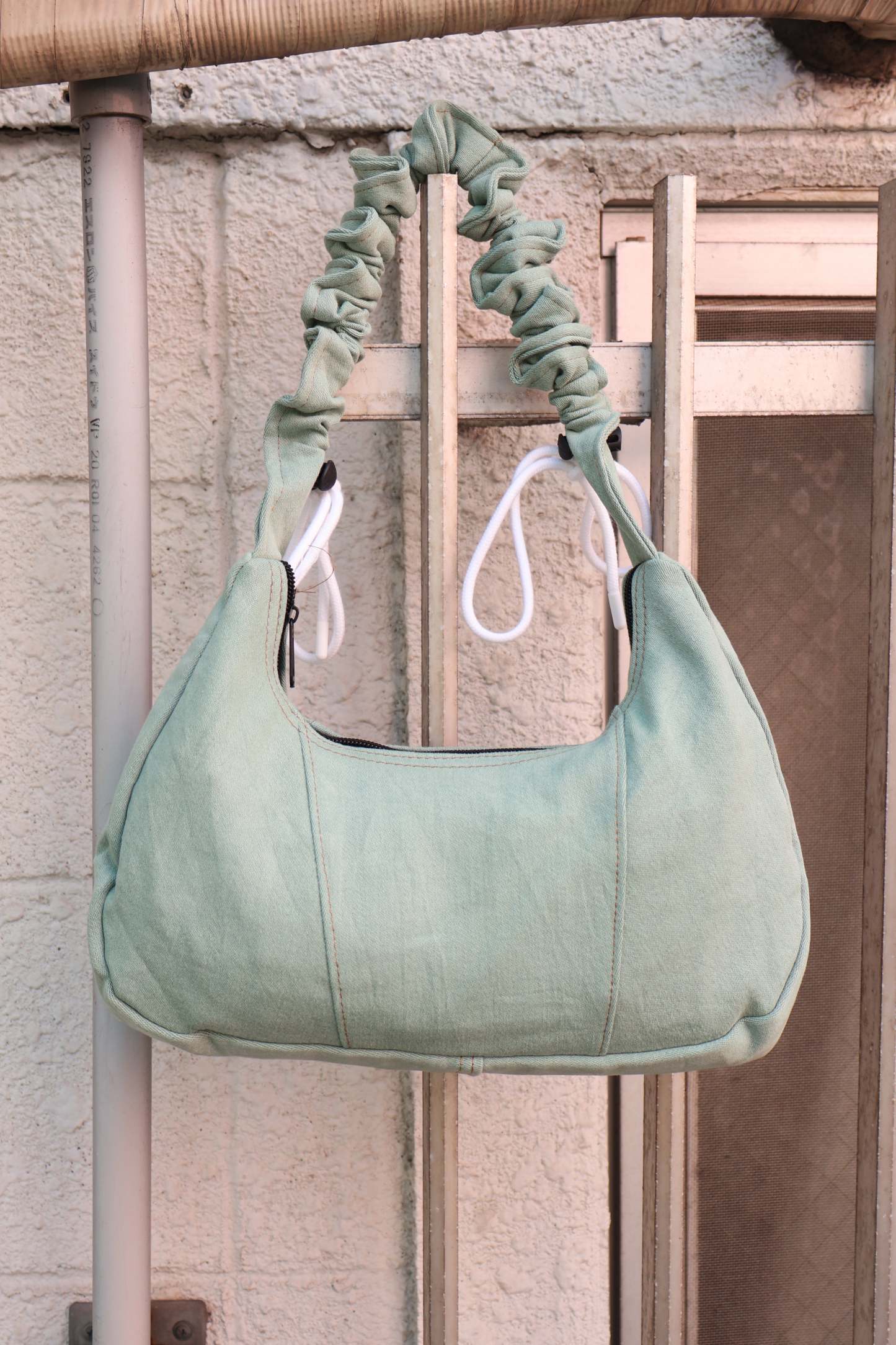 Ad Shoulder Bag 