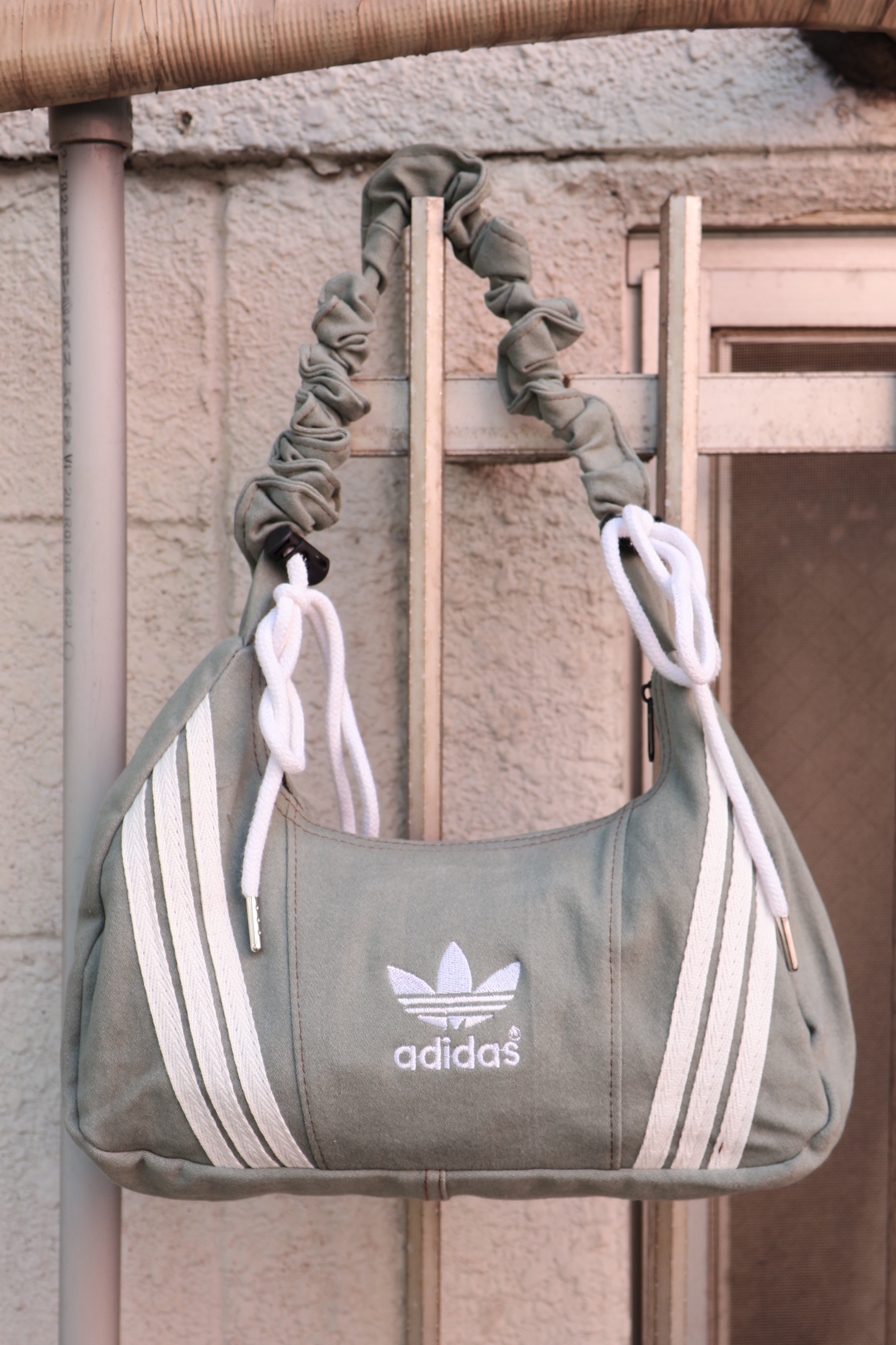Ad Shoulder Bag 