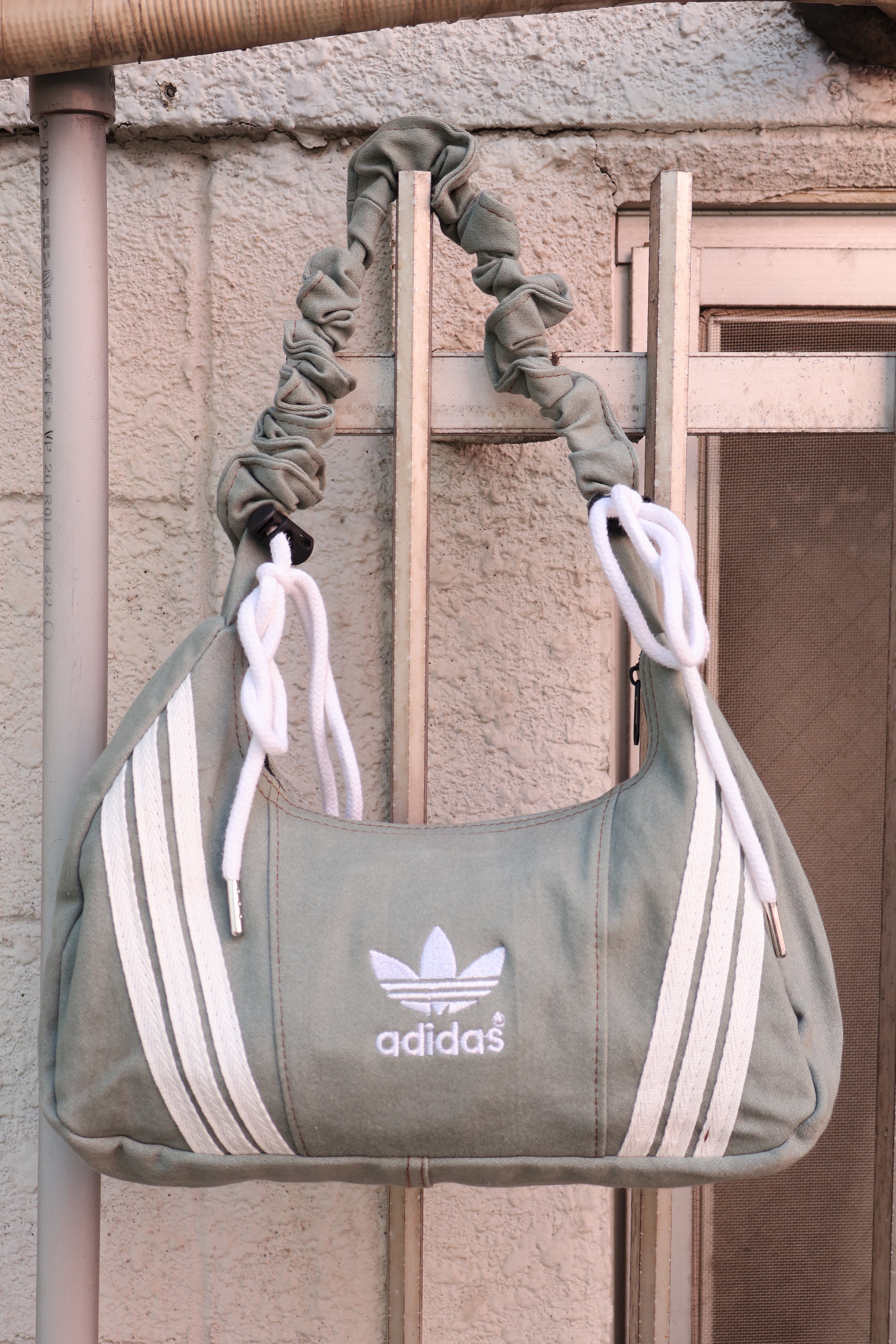 Ad Shoulder Bag 