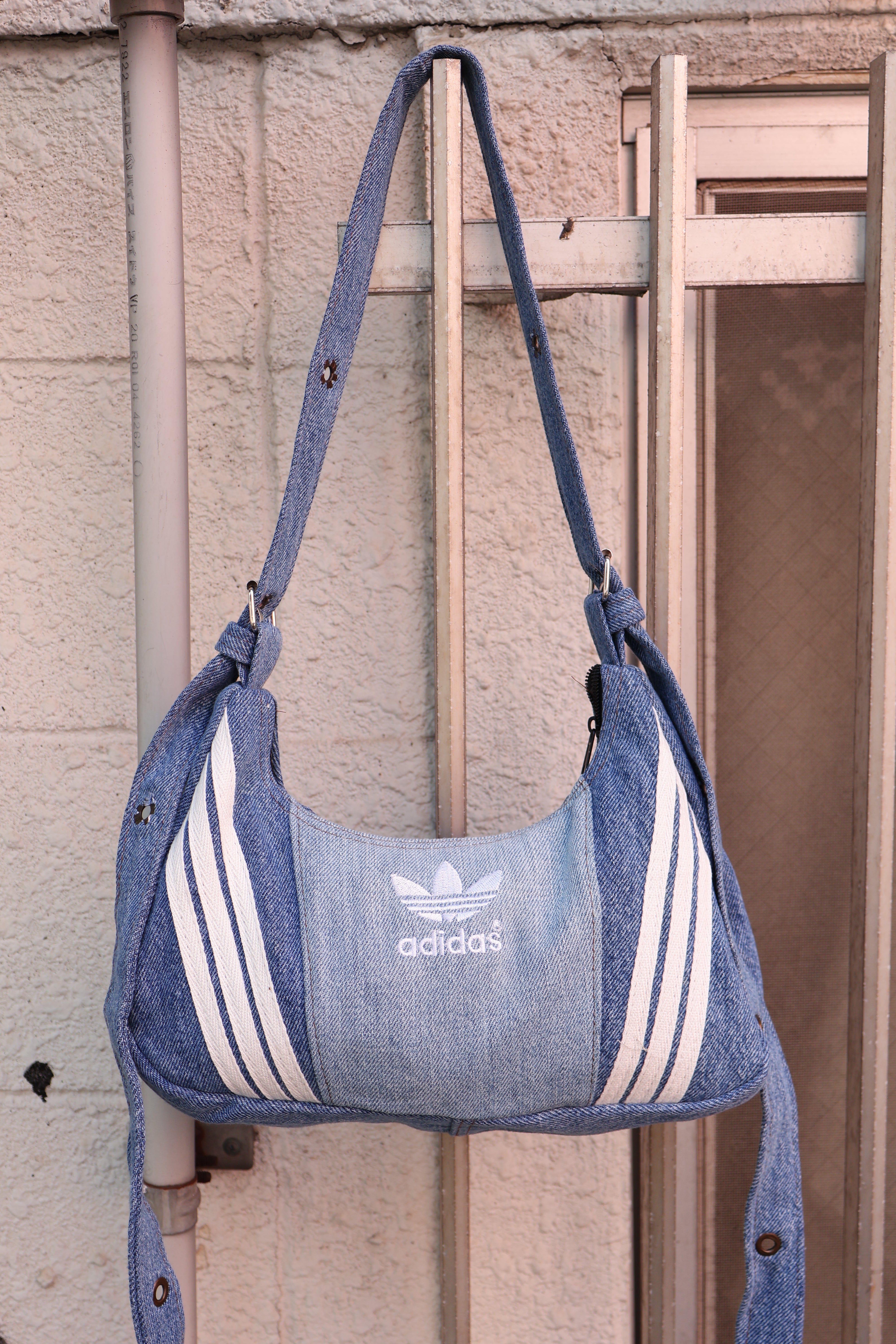 Ad Shoulder Bag 