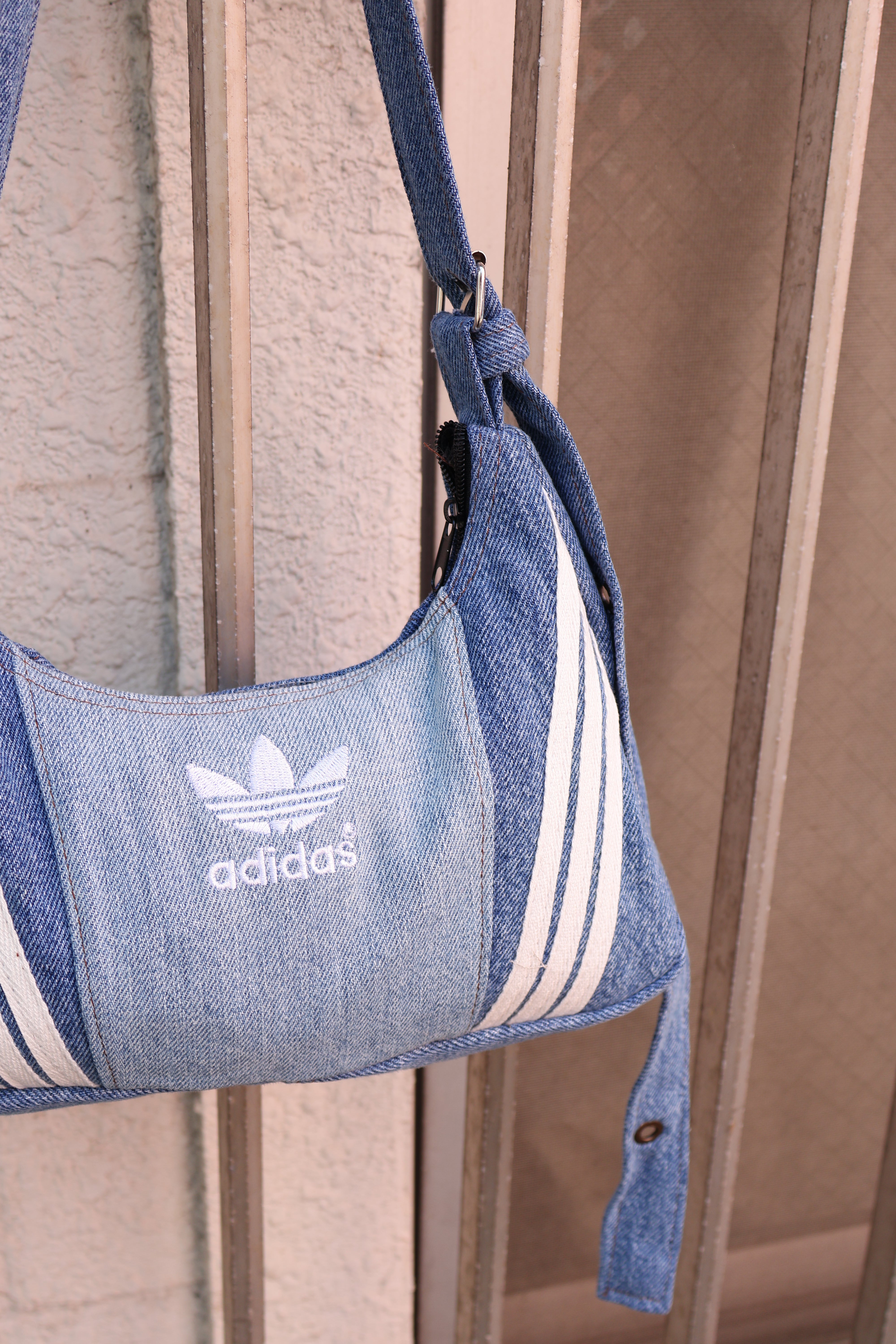 Ad Shoulder Bag 