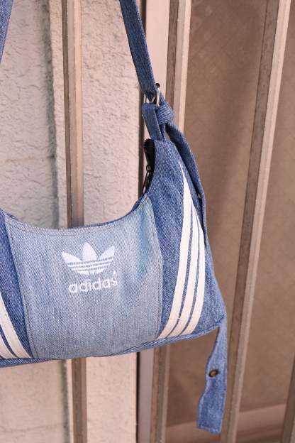 Ad Shoulder Bag 