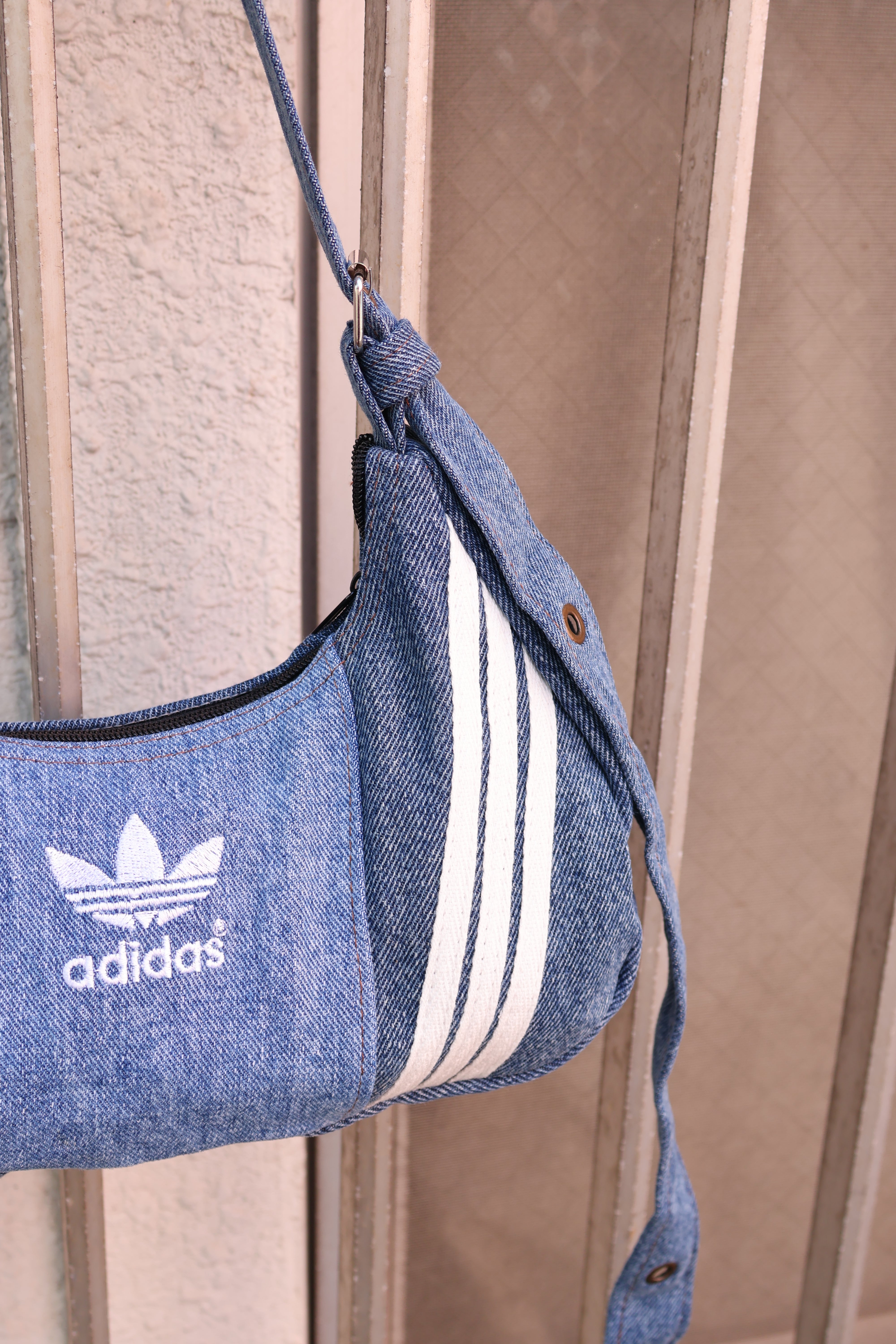 Ad Shoulder Bag 