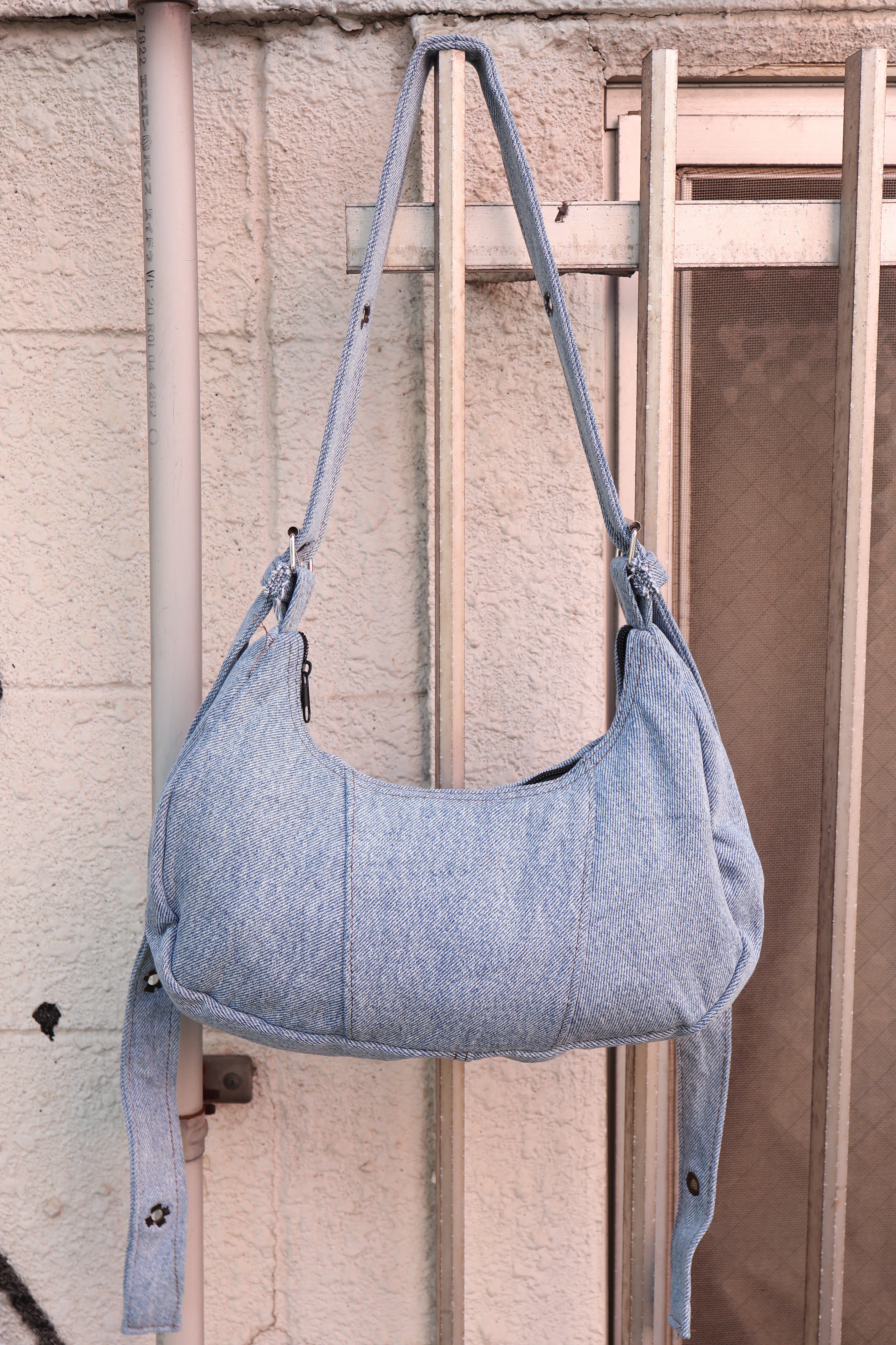 Ad Shoulder Bag 