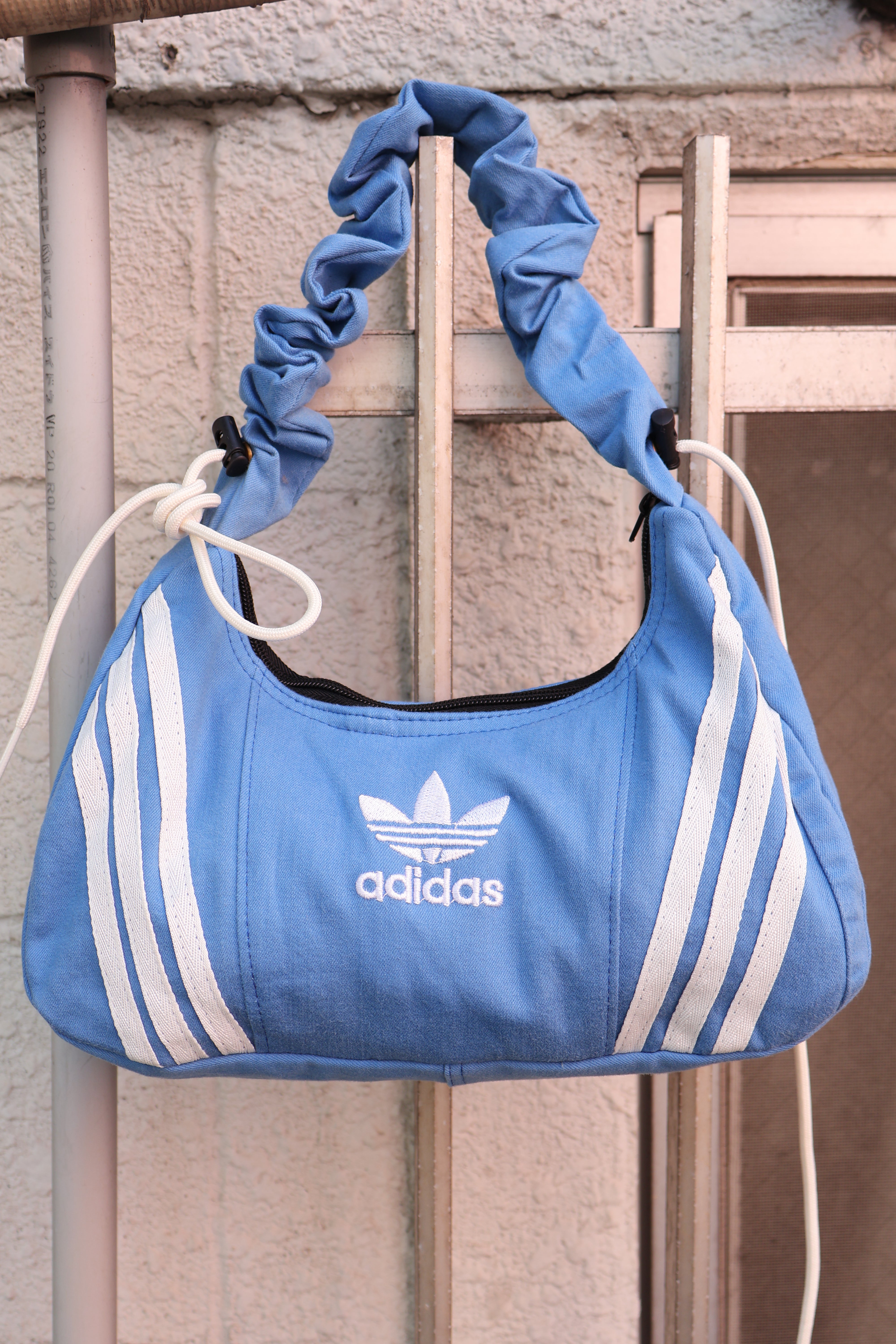 Ad Shoulder Bag 